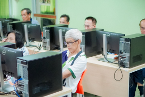 คณะเทคโนโลยีสารสนเทศ มรภ.เทพสตรี จัดอบรม AI SMART SKILLS ให้แก่สมาชิกชมรมผู้อาวุโสเทพสตรี