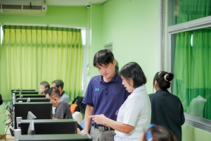 คณะเทคโนโลยีสารสนเทศ มรภ.เทพสตรี จัดอบรม AI SMART SKILLS ให้แก่สมาชิกชมรมผู้อาวุโสเทพสตรี