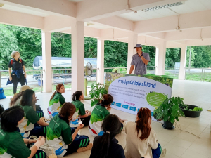 ศูนย์ส่งเสริมการจัดการศึกษาตามพระบรมราโชบาย สบจ. มรภ.เทพสตรี จัดโครงการสานต่อศาสตร์พระราชา นำนักศึกษาปี 1 เรียนรู้เศรษฐกิจพอเพียง ลงมือปฏิบัติจริงมุ่งใช้ชีวิตอย่างมีสุข