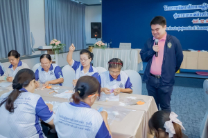 คณะมนุษยศาสตร์ฯ มรภ.เทพสตรี ลงพื้นที่สระบุรี จัดอบรมผู้สูงอายุ ดีไซน์ ถุงหอมสมุนไพร เสริมสุขภาวะและสร้างมูลค่าเพิ่มให้ชุมชน