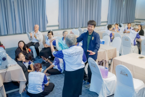 คณะมนุษยศาสตร์ฯ มรภ.เทพสตรี ลงพื้นที่สระบุรี จัดอบรมผู้สูงอายุ ดีไซน์ ถุงหอมสมุนไพร เสริมสุขภาวะและสร้างมูลค่าเพิ่มให้ชุมชน