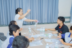 คณะมนุษยศาสตร์ฯ มรภ.เทพสตรี ลงพื้นที่สระบุรี จัดอบรมผู้สูงอายุ ดีไซน์ ถุงหอมสมุนไพร เสริมสุขภาวะและสร้างมูลค่าเพิ่มให้ชุมชน