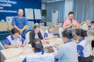 คณะมนุษยศาสตร์ฯ มรภ.เทพสตรี ลงพื้นที่สระบุรี จัดอบรมผู้สูงอายุ ดีไซน์ ถุงหอมสมุนไพร เสริมสุขภาวะและสร้างมูลค่าเพิ่มให้ชุมชน