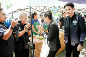 มรภ.เทพสตรี ร่วมเปิด ตลาดนัดเกษตรกรสัญจร ลพบุรี ครั้งที่ 3 หนุนสินค้าเกษตรปลอดภัย กระตุ้นเศรษฐกิจชุมชน