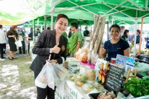 มรภ.เทพสตรี ร่วมเปิด ตลาดนัดเกษตรกรสัญจร ลพบุรี ครั้งที่ 3 หนุนสินค้าเกษตรปลอดภัย กระตุ้นเศรษฐกิจชุมชน