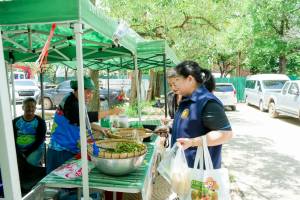 มรภ.เทพสตรี ร่วมเปิด ตลาดนัดเกษตรกรสัญจร ลพบุรี ครั้งที่ 3 หนุนสินค้าเกษตรปลอดภัย กระตุ้นเศรษฐกิจชุมชน