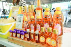 มรภ.เทพสตรี ร่วมเปิด ตลาดนัดเกษตรกรสัญจร ลพบุรี ครั้งที่ 3 หนุนสินค้าเกษตรปลอดภัย กระตุ้นเศรษฐกิจชุมชน