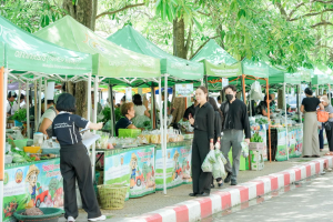 มรภ.เทพสตรี ร่วมเปิด ตลาดนัดเกษตรกรสัญจร ลพบุรี ครั้งที่ 3 หนุนสินค้าเกษตรปลอดภัย กระตุ้นเศรษฐกิจชุมชน