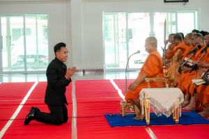 มรภ.เทพสตรี ร่วมพิธีสวดพระพุทธมนต์และเจริญจิตภาวนาอุทิศถวายพระราชกุศลแด่ สมเด็จพระบรมราชชนนีพันปีหลวง และอุทิศถวายพระกุศลแด่ สมเด็จพระเจ้าลูกเธอ เจ้าฟ้าพัชรกิติยาภาฯ