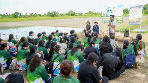 อธิการบดี นำทีมผู้บริหาร มรภ.เทพสตรี ลงพื้นที่ให้กำลังใจนักศึกษาใหม่ ร่วมสืบสานศาสตร์พระราชา สู่การประยุกต์ใช้ในชีวิตจริง