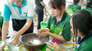 อธิการบดี นำทีมผู้บริหาร มรภ.เทพสตรี ลงพื้นที่ให้กำลังใจนักศึกษาใหม่ ร่วมสืบสานศาสตร์พระราชา สู่การประยุกต์ใช้ในชีวิตจริง