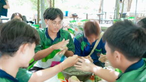 อธิการบดี นำทีมผู้บริหาร มรภ.เทพสตรี ลงพื้นที่ให้กำลังใจนักศึกษาใหม่ ร่วมสืบสานศาสตร์พระราชา สู่การประยุกต์ใช้ในชีวิตจริง