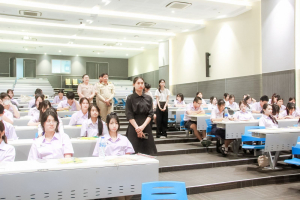 โรงเรียนสาธิต มรภ.เทพสตรี จัดโครงการ กินลม ชมเพลินกับลพบุรีศึกษา สืบสานภูมิปัญญาการทำพัดจักสานสู่นักเรียน