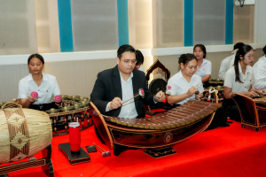 มรภ.เทพสตรี สืบสานประเพณีจัดพิธีไหว้ครู ประจำปีการศึกษา 2569 พร้อมมอบทุนการศึกษากว่า 2.7 ล้านบาท