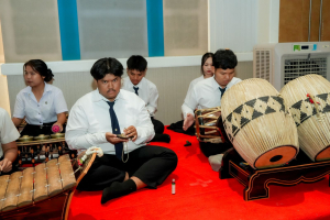 มรภ.เทพสตรี สืบสานประเพณีจัดพิธีไหว้ครู ประจำปีการศึกษา 2569 พร้อมมอบทุนการศึกษากว่า 2.7 ล้านบาท