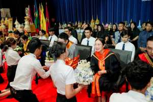 มรภ.เทพสตรี สืบสานประเพณีจัดพิธีไหว้ครู ประจำปีการศึกษา 2569 พร้อมมอบทุนการศึกษากว่า 2.7 ล้านบาท