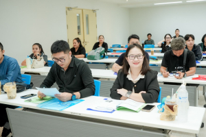 ศูนย์ภาษา สบจ. มรภ.เทพสตรี จับมือ อบจ.ลพบุรี จัดอบรมพัฒนาทักษะภาษาอังกฤษเพื่อการสื่อสารและบริการประชาชน