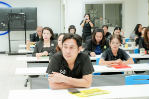 ศูนย์ภาษา สบจ. มรภ.เทพสตรี จับมือ อบจ.ลพบุรี จัดอบรมพัฒนาทักษะภาษาอังกฤษเพื่อการสื่อสารและบริการประชาชน