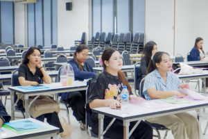ศูนย์ภาษา สบจ. มรภ.เทพสตรี จัดอบรมพัฒนาทักษะภาษาอังกฤษเพื่อการสื่อสารและบริการประชาชน