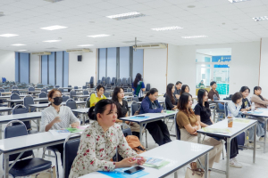 ศูนย์ภาษา สบจ. มรภ.เทพสตรี จัดอบรมพัฒนาทักษะภาษาอังกฤษเพื่อการสื่อสารและบริการประชาชน