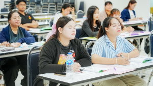 ศูนย์ภาษา สบจ. มรภ.เทพสตรี จัดอบรมพัฒนาทักษะภาษาอังกฤษเพื่อการสื่อสารและบริการประชาชน