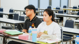 ศูนย์ภาษา สบจ. มรภ.เทพสตรี จัดอบรมพัฒนาทักษะภาษาอังกฤษเพื่อการสื่อสารและบริการประชาชน
