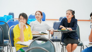 ศูนย์ภาษา สบจ. มรภ.เทพสตรี จัดอบรมพัฒนาทักษะภาษาอังกฤษเพื่อการสื่อสารและบริการประชาชน