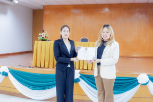ศูนย์ภาษา สบจ. มรภ.เทพสตรี จัดอบรมพัฒนาทักษะภาษาอังกฤษเพื่อการสื่อสารและบริการประชาชน