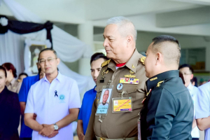 มรภ.เทพสตรี ร่วมต้อนรับองคมนตรีในโอกาสตรวจเยี่ยมและติดตามผลการดำเนินงานของโรงเรียนราชประชานุเคราะห์ 33 จังหวัดลพบุรี