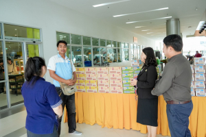 มรภ.เทพสตรี รับมอบผลิตภัณฑ์เครือแลคตาซอย เดินหน้าเติมสุขสู่ ตู้ปันสุข และกิจกรรมนักเรียนนักศึกษา