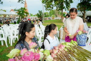 มรภ.เทพสตรี ร่วมกับภาคีเครือข่าย เปิดงานมหกรรมศิลปวัฒนธรรมและการท่องเที่ยว น้อมรำลึก พระเจ้าตากสินมหาราช ดึง Soft Power กระตุ้นเศรษฐกิจสร้างสรรค์