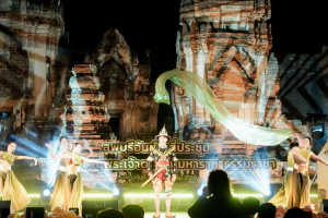 มรภ.เทพสตรี ร่วมกับภาคีเครือข่าย เปิดงานมหกรรมศิลปวัฒนธรรมและการท่องเที่ยว น้อมรำลึก พระเจ้าตากสินมหาราช ดึง Soft Power กระตุ้นเศรษฐกิจสร้างสรรค์