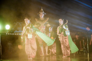 มรภ.เทพสตรี ร่วมกับภาคีเครือข่าย เปิดงานมหกรรมศิลปวัฒนธรรมและการท่องเที่ยว น้อมรำลึก พระเจ้าตากสินมหาราช ดึง Soft Power กระตุ้นเศรษฐกิจสร้างสรรค์