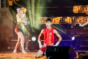 มรภ.เทพสตรี ร่วมกับภาคีเครือข่าย เปิดงานมหกรรมศิลปวัฒนธรรมและการท่องเที่ยว น้อมรำลึก พระเจ้าตากสินมหาราช ดึง Soft Power กระตุ้นเศรษฐกิจสร้างสรรค์