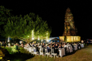 มรภ.เทพสตรี ร่วมกับภาคีเครือข่าย เปิดงานมหกรรมศิลปวัฒนธรรมและการท่องเที่ยว น้อมรำลึก พระเจ้าตากสินมหาราช ดึง Soft Power กระตุ้นเศรษฐกิจสร้างสรรค์