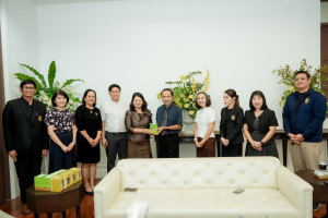 คณบดี และ ผอ.สำนัก สถาบัน ร่วมแสดงมุทิตาคารวะ อธิการบดี มรภ.เทพสตรี ในโอกาสที่อธิการบดีครบวาระการดำรงตำแหน่ง