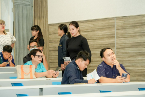 สนง.ประกันสังคม จ.ลพบุรี จัดกิจกรรมประชาสัมพันธ์การลงทะเบียนใช้สิทธิเลือกตั้งผู้แทนนายจ้างและผู้แทนฝ่ายประกันตนเป็นคณะกรรมการประกันสังคม