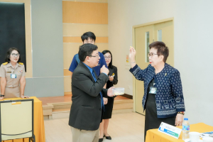 มรภ.เทพสตรี เปิดเวทีแสดงวิสัยทัศน์ของผู้มีสิทธิเข้ารับการสรรหาให้ดำรงตำแหน่งอธิการบดีมหาวิทยาลัยราชภัฏเทพสตรี