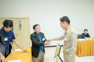 มรภ.เทพสตรี เปิดเวทีแสดงวิสัยทัศน์ของผู้มีสิทธิเข้ารับการสรรหาให้ดำรงตำแหน่งอธิการบดีมหาวิทยาลัยราชภัฏเทพสตรี