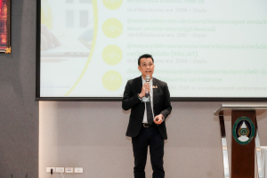 มรภ.เทพสตรี เปิดเวทีแสดงวิสัยทัศน์ของผู้มีสิทธิเข้ารับการสรรหาให้ดำรงตำแหน่งอธิการบดีมหาวิทยาลัยราชภัฏเทพสตรี