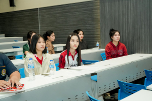 มรภ.เทพสตรี เปิดเวทีแสดงวิสัยทัศน์ของผู้มีสิทธิเข้ารับการสรรหาให้ดำรงตำแหน่งอธิการบดีมหาวิทยาลัยราชภัฏเทพสตรี