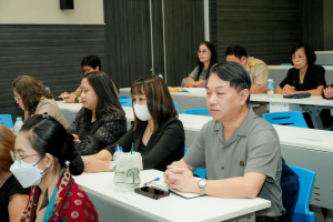 มรภ.เทพสตรี เปิดเวทีแสดงวิสัยทัศน์ของผู้มีสิทธิเข้ารับการสรรหาให้ดำรงตำแหน่งอธิการบดีมหาวิทยาลัยราชภัฏเทพสตรี