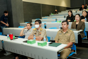 มรภ.เทพสตรี เปิดเวทีแสดงวิสัยทัศน์ของผู้มีสิทธิเข้ารับการสรรหาให้ดำรงตำแหน่งอธิการบดีมหาวิทยาลัยราชภัฏเทพสตรี