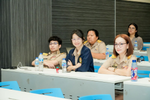 มรภ.เทพสตรี เปิดเวทีแสดงวิสัยทัศน์ของผู้มีสิทธิเข้ารับการสรรหาให้ดำรงตำแหน่งอธิการบดีมหาวิทยาลัยราชภัฏเทพสตรี
