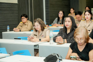 มรภ.เทพสตรี เปิดเวทีแสดงวิสัยทัศน์ของผู้มีสิทธิเข้ารับการสรรหาให้ดำรงตำแหน่งอธิการบดีมหาวิทยาลัยราชภัฏเทพสตรี