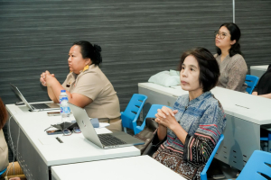 มรภ.เทพสตรี เปิดเวทีแสดงวิสัยทัศน์ของผู้มีสิทธิเข้ารับการสรรหาให้ดำรงตำแหน่งอธิการบดีมหาวิทยาลัยราชภัฏเทพสตรี