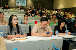 มรภ.เทพสตรี เปิดเวทีแสดงวิสัยทัศน์ของผู้มีสิทธิเข้ารับการสรรหาให้ดำรงตำแหน่งอธิการบดีมหาวิทยาลัยราชภัฏเทพสตรี