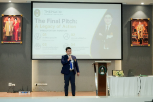มรภ.เทพสตรี เปิดเวทีแสดงวิสัยทัศน์ของผู้มีสิทธิเข้ารับการสรรหาให้ดำรงตำแหน่งอธิการบดีมหาวิทยาลัยราชภัฏเทพสตรี