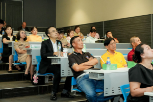 มรภ.เทพสตรี เปิดเวทีแสดงวิสัยทัศน์ของผู้มีสิทธิเข้ารับการสรรหาให้ดำรงตำแหน่งอธิการบดีมหาวิทยาลัยราชภัฏเทพสตรี