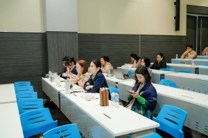 มรภ.เทพสตรี เปิดเวทีแสดงวิสัยทัศน์ของผู้มีสิทธิเข้ารับการสรรหาให้ดำรงตำแหน่งอธิการบดีมหาวิทยาลัยราชภัฏเทพสตรี